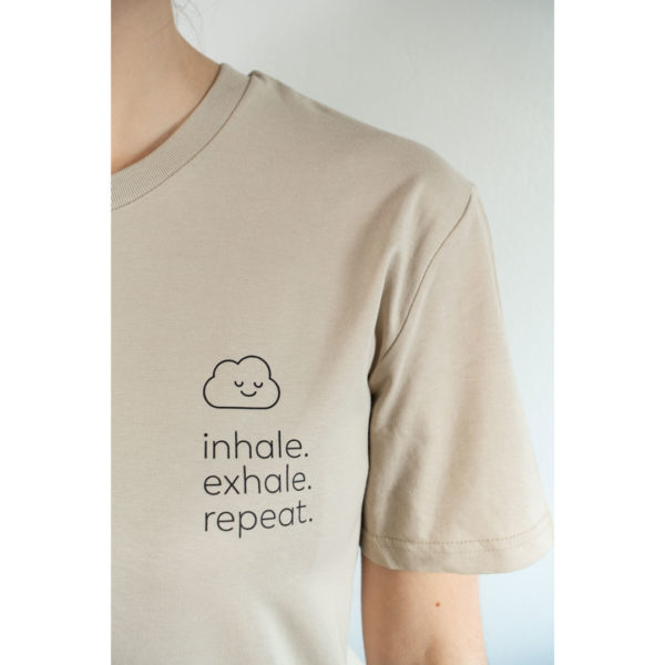bambiboom Fairtrade T-Shirt Unisex Damen Herren Print Aufdruck Empowerment Shirt inhale exhale repeat, beige