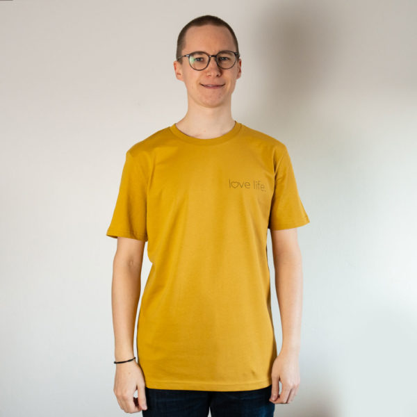 bambiboom Fairtrade T-Shirt Unisex Damen Herren Print Aufdruck Empowerment Shirt love life, ocker gelb
